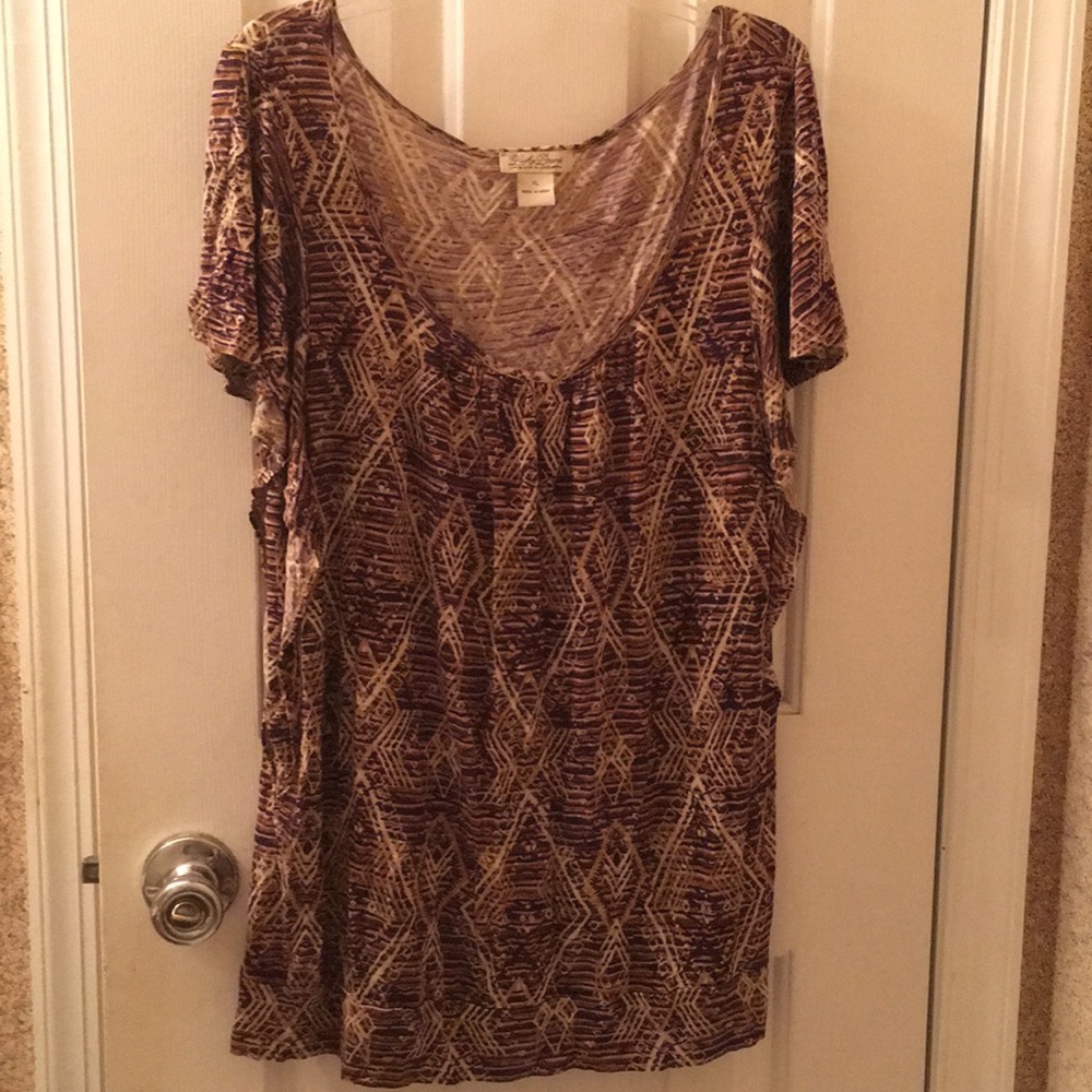 Beautifully designed LUCKY brand top